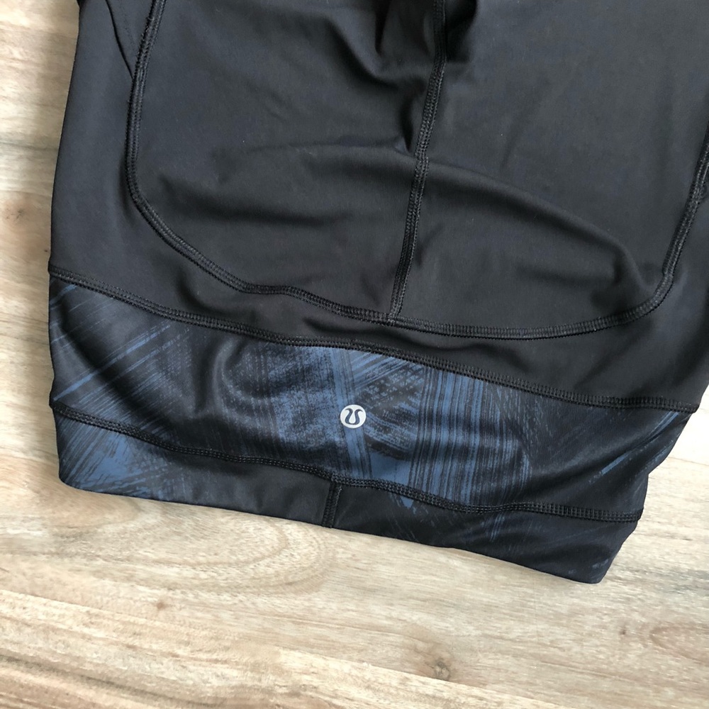 Lululemon Crops Size 4 - Picture 7 of 9